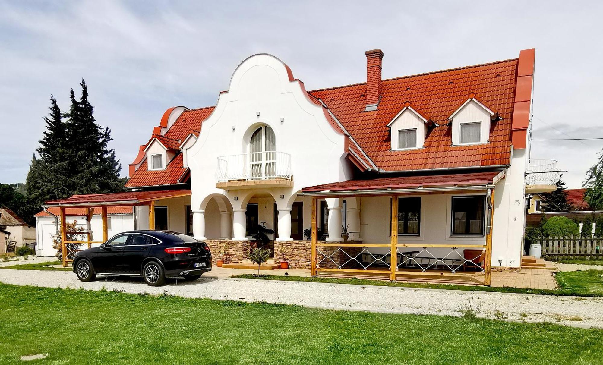 Regori Haz Hotel Balatongyorok Exterior photo